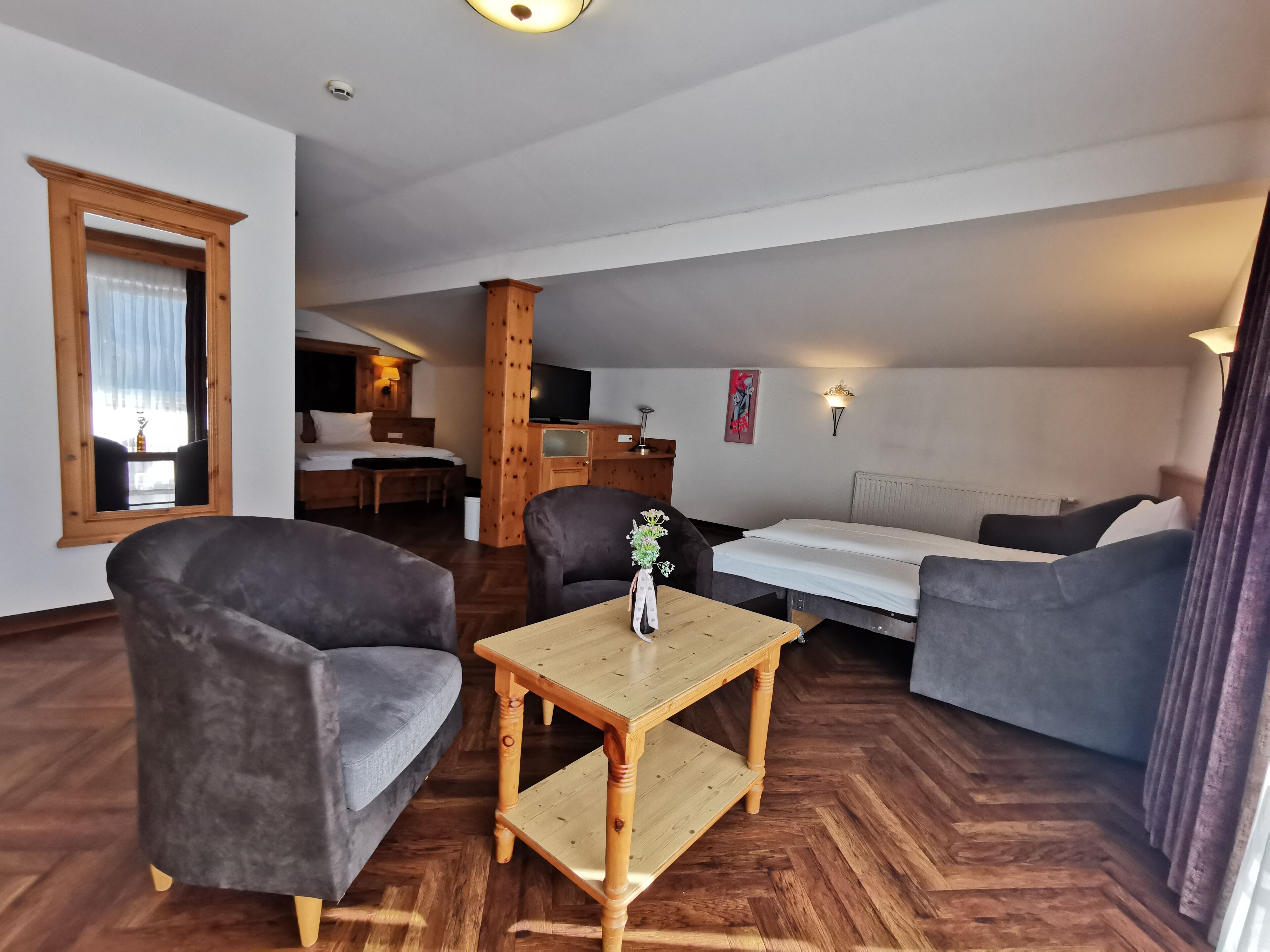 minibar, in-room safe, desk, cots/infant beds