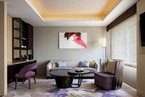 Premium bedding, in-room safe, blackout curtains, soundproofing