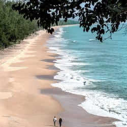 Vista para praia/oceano