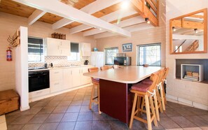 Maison Familiale, 3 chambres | Cuisine privée