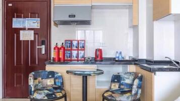 Business Triple Room | Room amenity