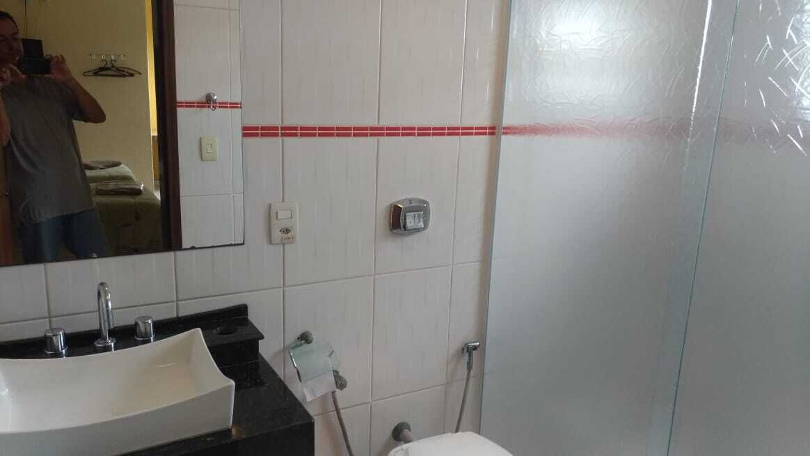 triplo standard | bathroom | shower, free toiletries, hair dryer, towels