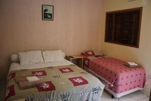 Duplo Solteiro Standard | Desk, laptop workspace, iron/ironing board, free WiFi - Hotel Reimann (Indaiatuba)