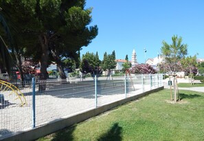 Außen-Kinderspielplatz