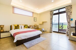 Habitación Deluxe doble, 1 habitación, bañera, vistas al patio | Cortinas opacas, camas supletorias, wifi gratis
