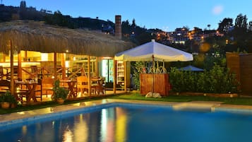 Poolside bar