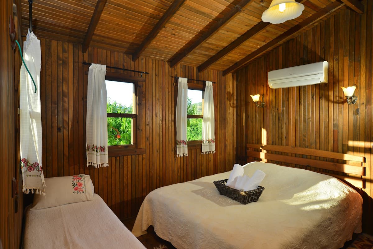 Casa na árvore standard | Roupas de cama de algodão egípcio, roupas de cama premium, frigobar