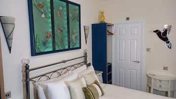 Dobbeltrom, eget bad (Room2) | Strykejern/-brett, wi-fi (inkludert) og sengetøy