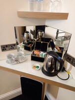 Double Room, Ensuite (Room2) | Iron/ironing board, free WiFi, bed sheets