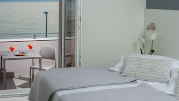 Apartment, Balcony, Sea View (M6) | Desk, soundproofing, free WiFi, bed sheets