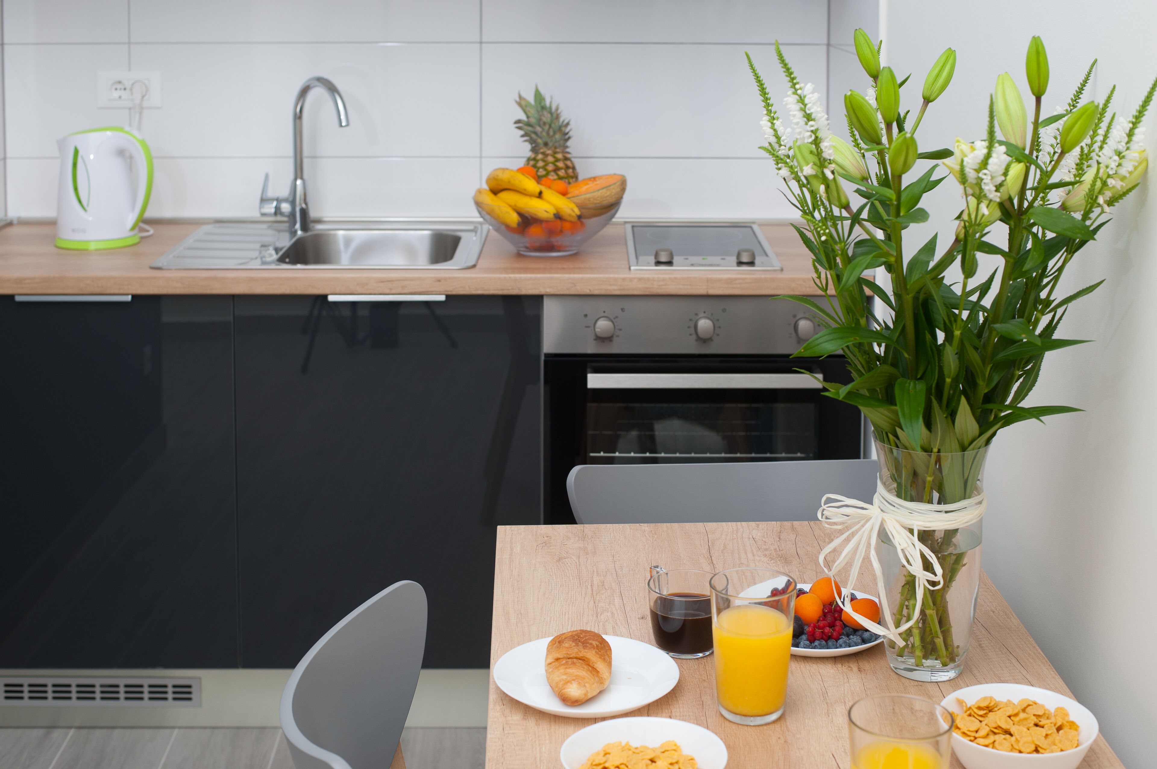 Superior Apartment, Sea View (M13) | In-room dining