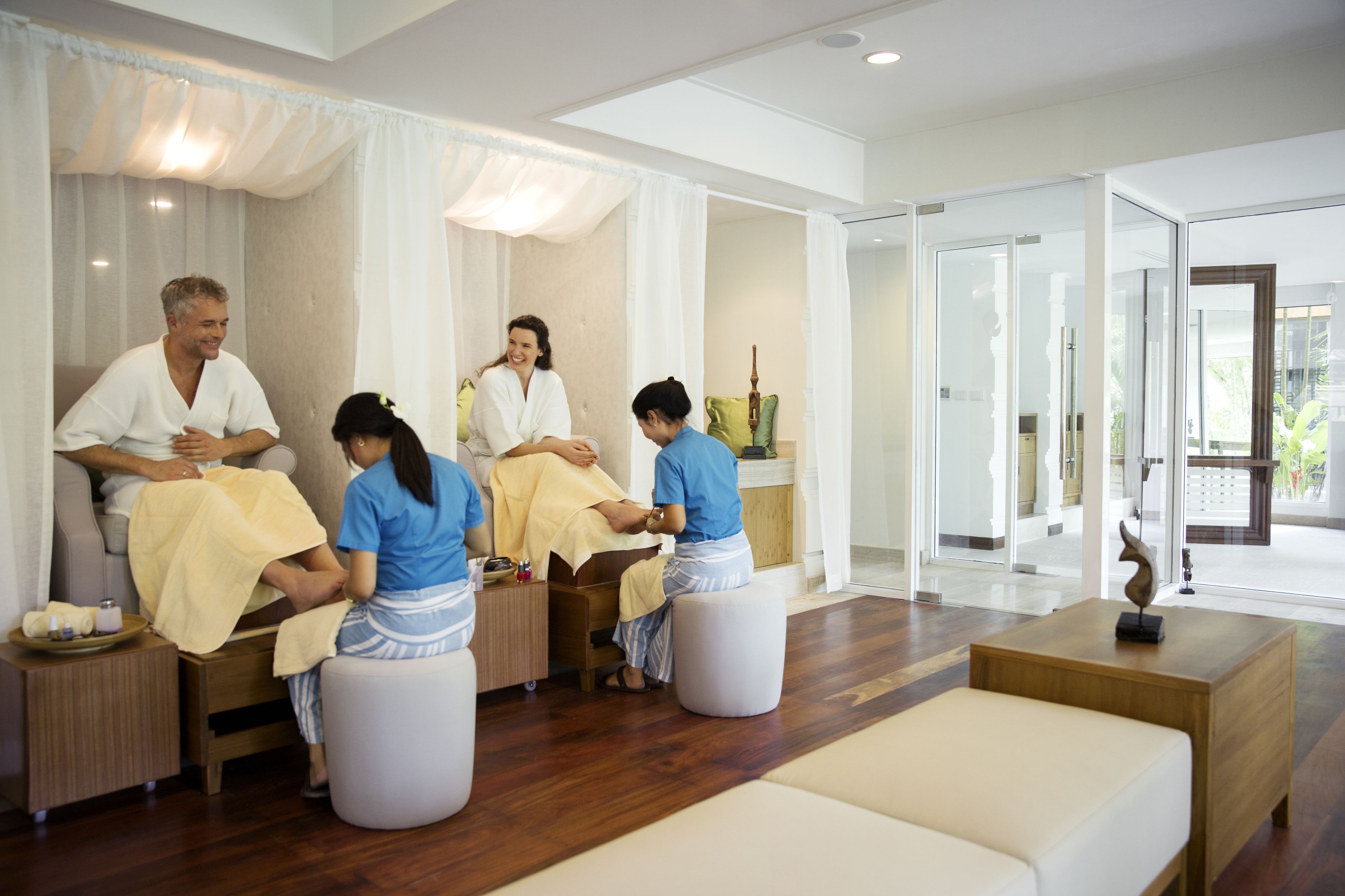 couples treatment room(s), body treatments, hot stone massages