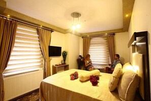 Phòng Suite Tiêu chuẩn | Két bảo mật tại phòng, bàn, bàn ủi/dụng cụ ủi quần áo 