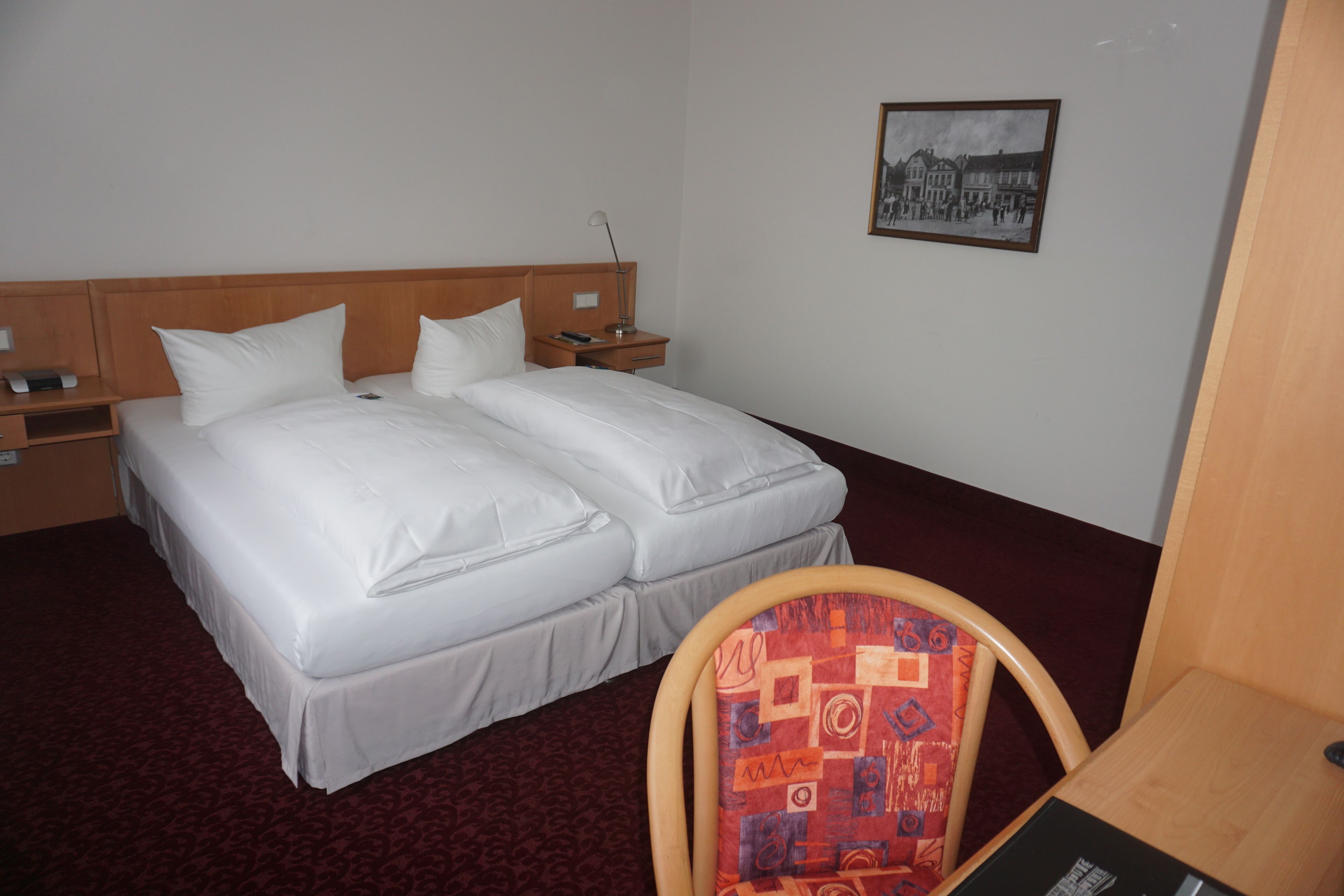 hypo-allergenic bedding, minibar, in-room safe, desk