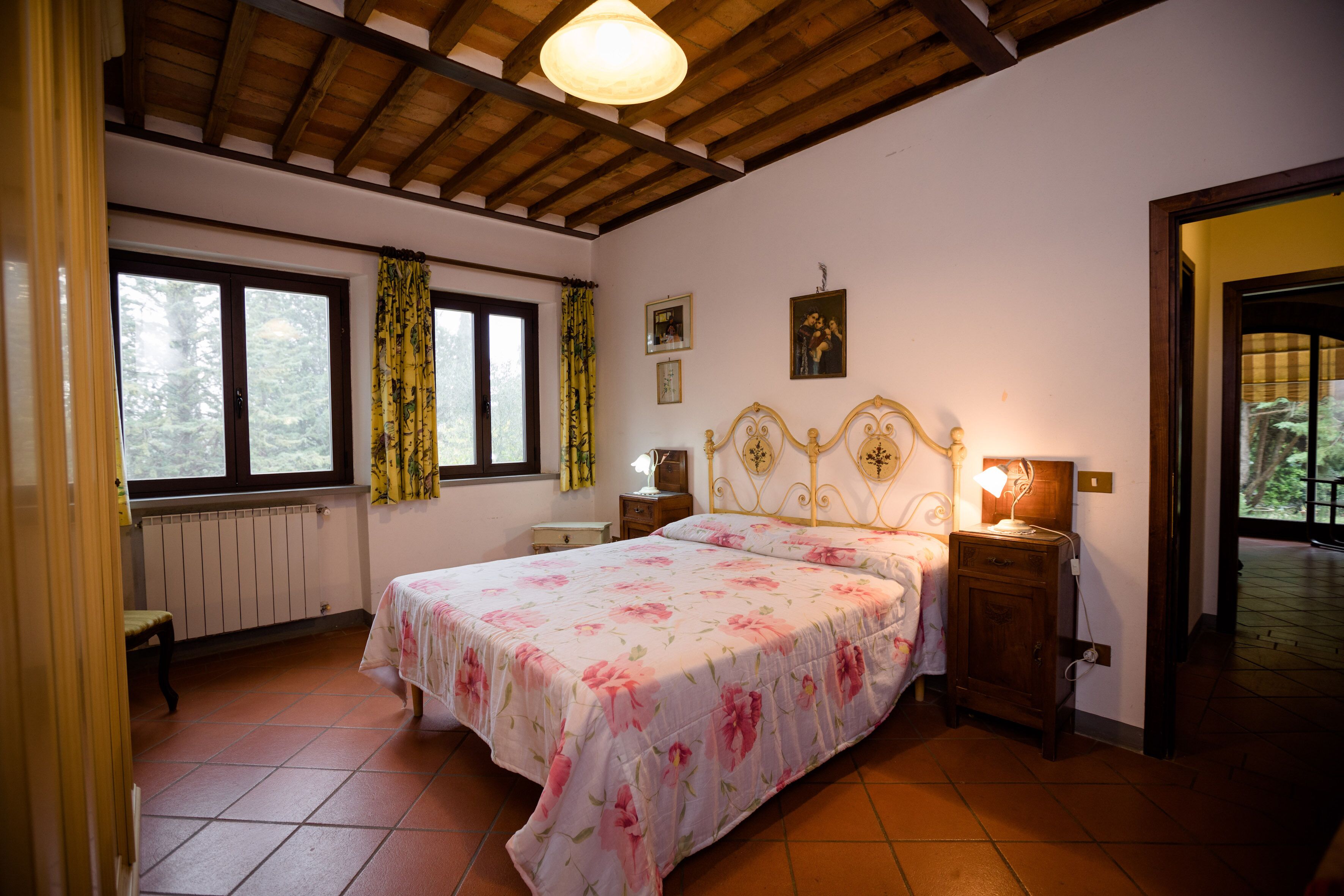 Classic Apartment, 1 Queen Bed with Sofa bed, Kitchen, Garden Area | Hypo-allergenic bedding, individually decorated, individually furnished