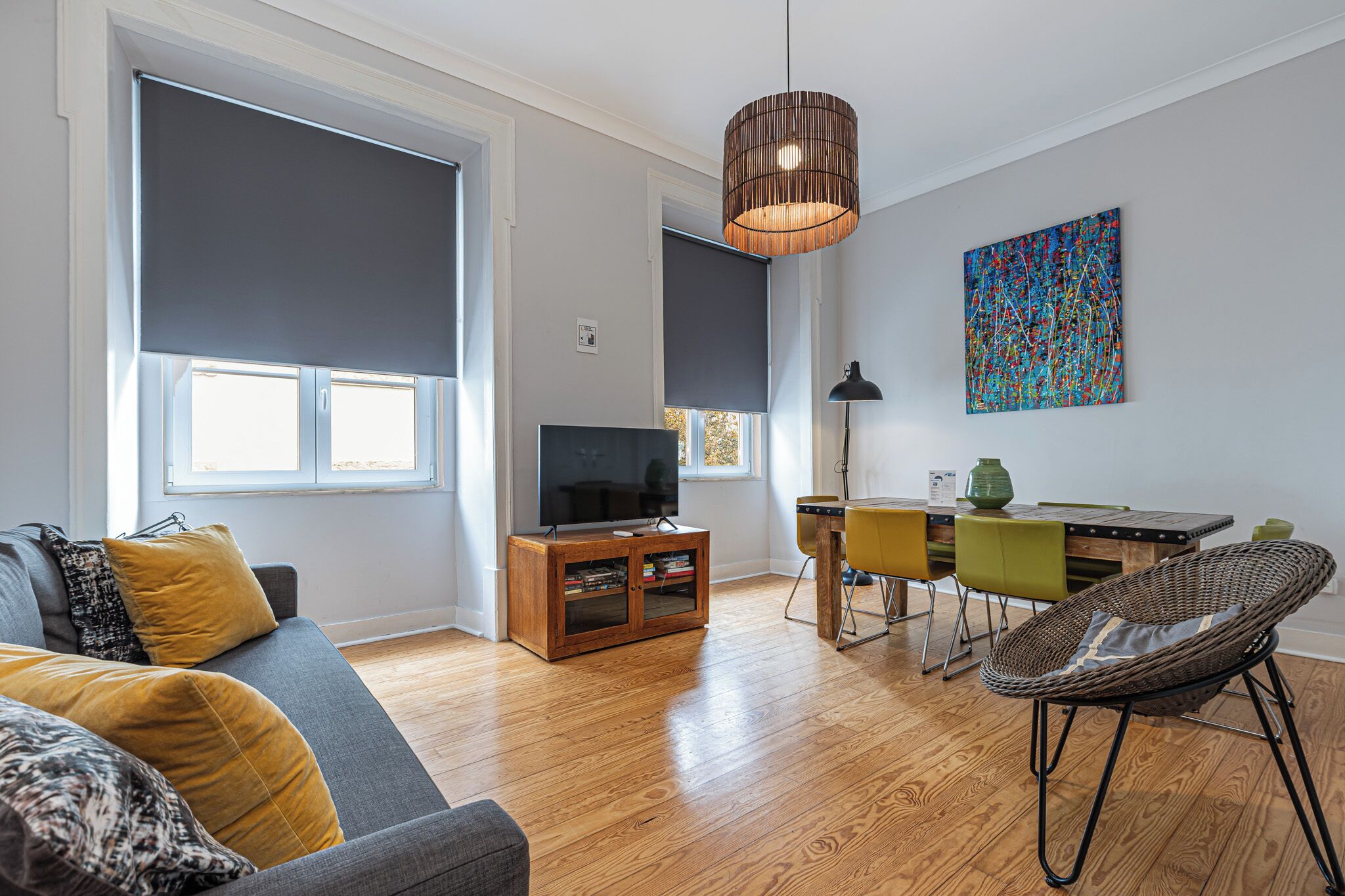 Apartamento família, 2 quartos, 2 banheiros, vista para a cidade | 客廳 | 80 厘米平面電視連有線電視頻道