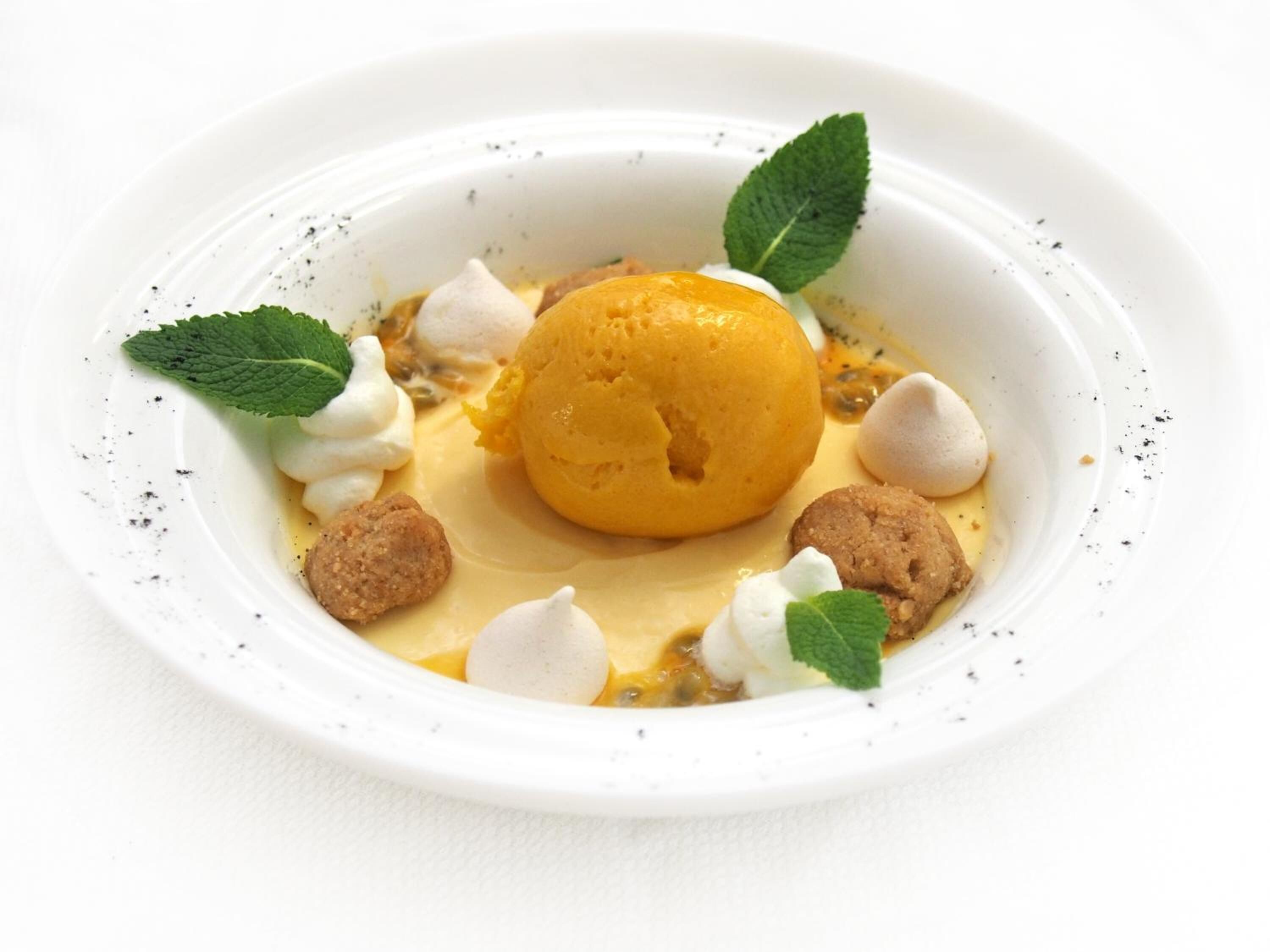 lunch and dinner served, french cuisine