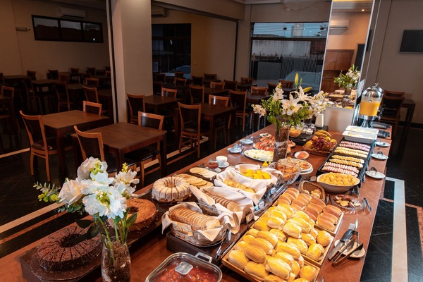 Daily buffet breakfast for a fee