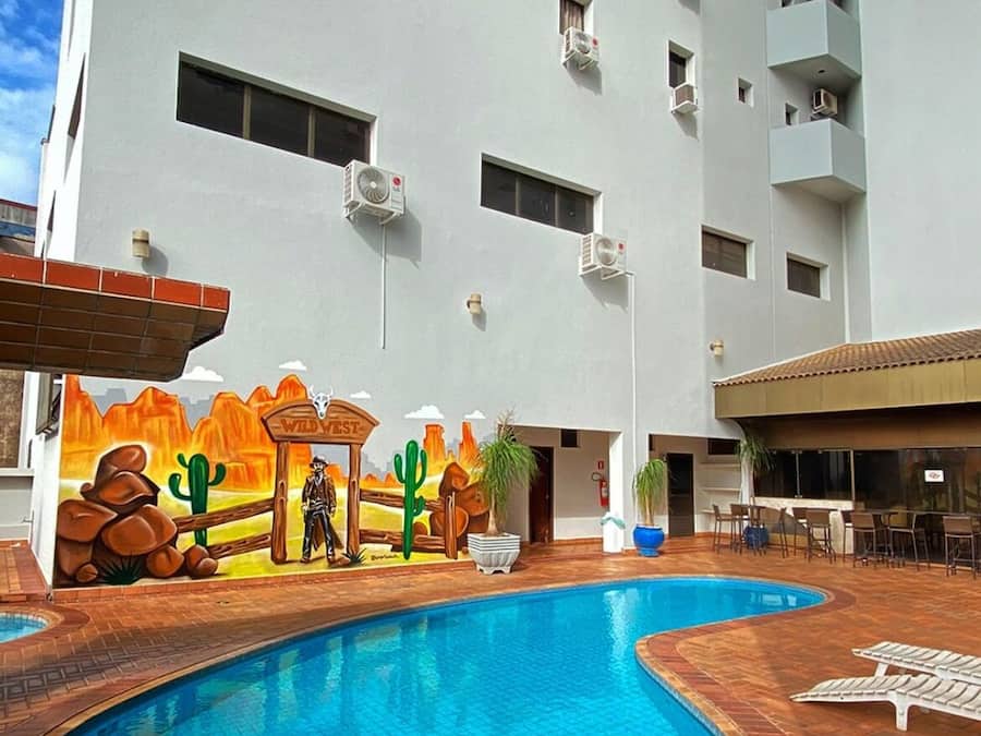 Indoor/outdoor pool