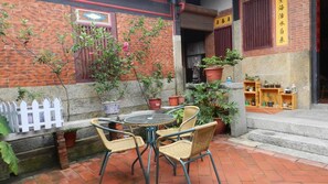 Terrace/patio - Pearl B&B (Jinsha)