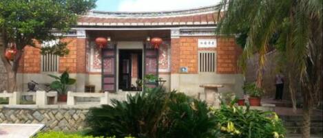 Façade de lâhĂ©bergement