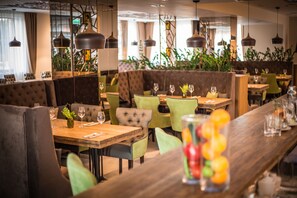 Lounge - Wish Aqua & Spa Resort (Vyshen'ky)