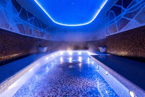 Behandlungsräume für Paare, Sauna, Whirlpool, Dampfbad