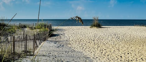 Cottage, 3 Bedrooms | Beach