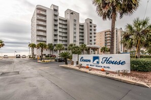 Condo, 3 Bedrooms | Exterior