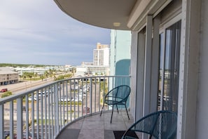 Condo, 3 Bedrooms | Property grounds
