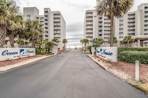 Condo, 3 Bedrooms | Exterior