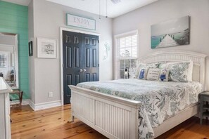 Cottage, 3 Bedrooms | 3 bedrooms, iron/ironing board, free WiFi, bed sheets - The Rookery II Unit 1101 (Gulf Shores)