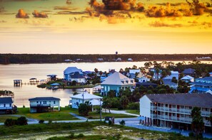 Condo, 2 Bedrooms | Exterior