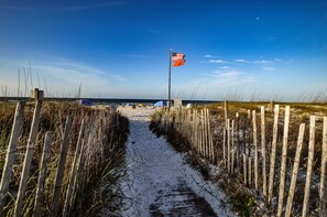 Condo, 1 Bedroom | Property grounds