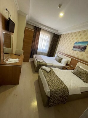 Minibar, két bảo mật tại phòng, bàn, phòng cách âm 