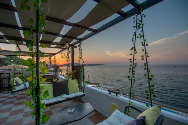 Beach/ocean view