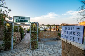 Front of property - Agoulos Beach Hotel (Zakynthos)