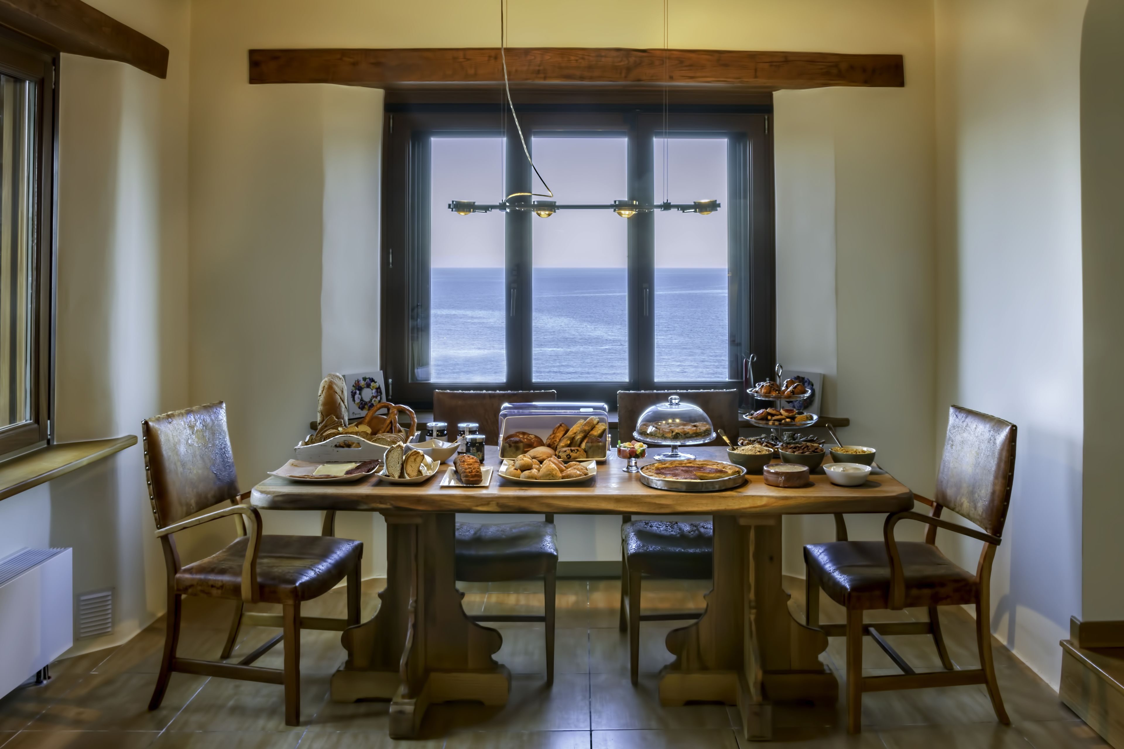 Se ofrece un desayuno bufé todos los días (por un coste adicional)