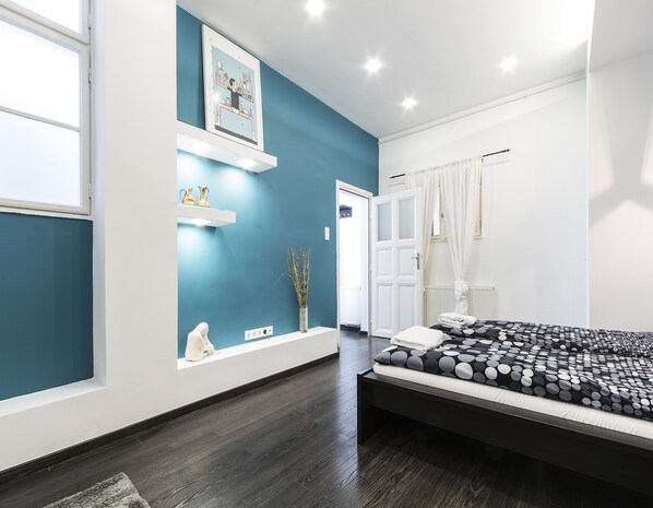 Apartamento clásico, 2 habitaciones | 2 dormitorios, decoración individual, mobiliario individual