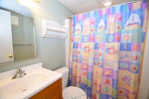 Condo, 1 Bedroom | Bathroom