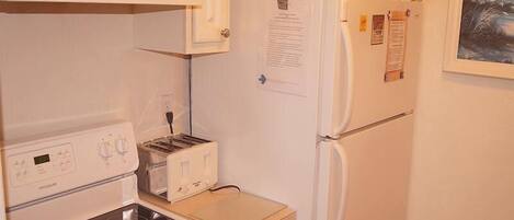 Condo, 2 Bedrooms | Interior