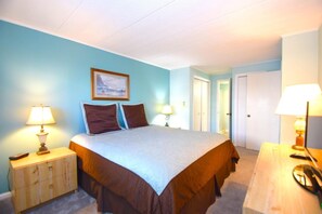 Condo, 2 Bedrooms | 2 bedrooms, iron/ironing board, free WiFi - Thunder Island 141D (Ocean City)