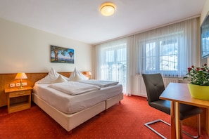 디럭스 더블룸 또는 트윈룸 | 고급 침구, 객실 내 금고, 책상, 방음 설비