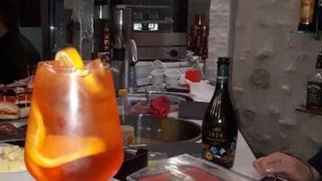 Cocktail bar