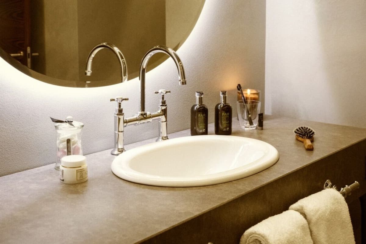 shower, rainfall showerhead, eco-friendly toiletries, hair dryer