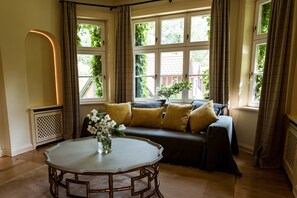 Flat-screen TV, fireplace - Wunderschönes Landhaus (Aumuehle)
