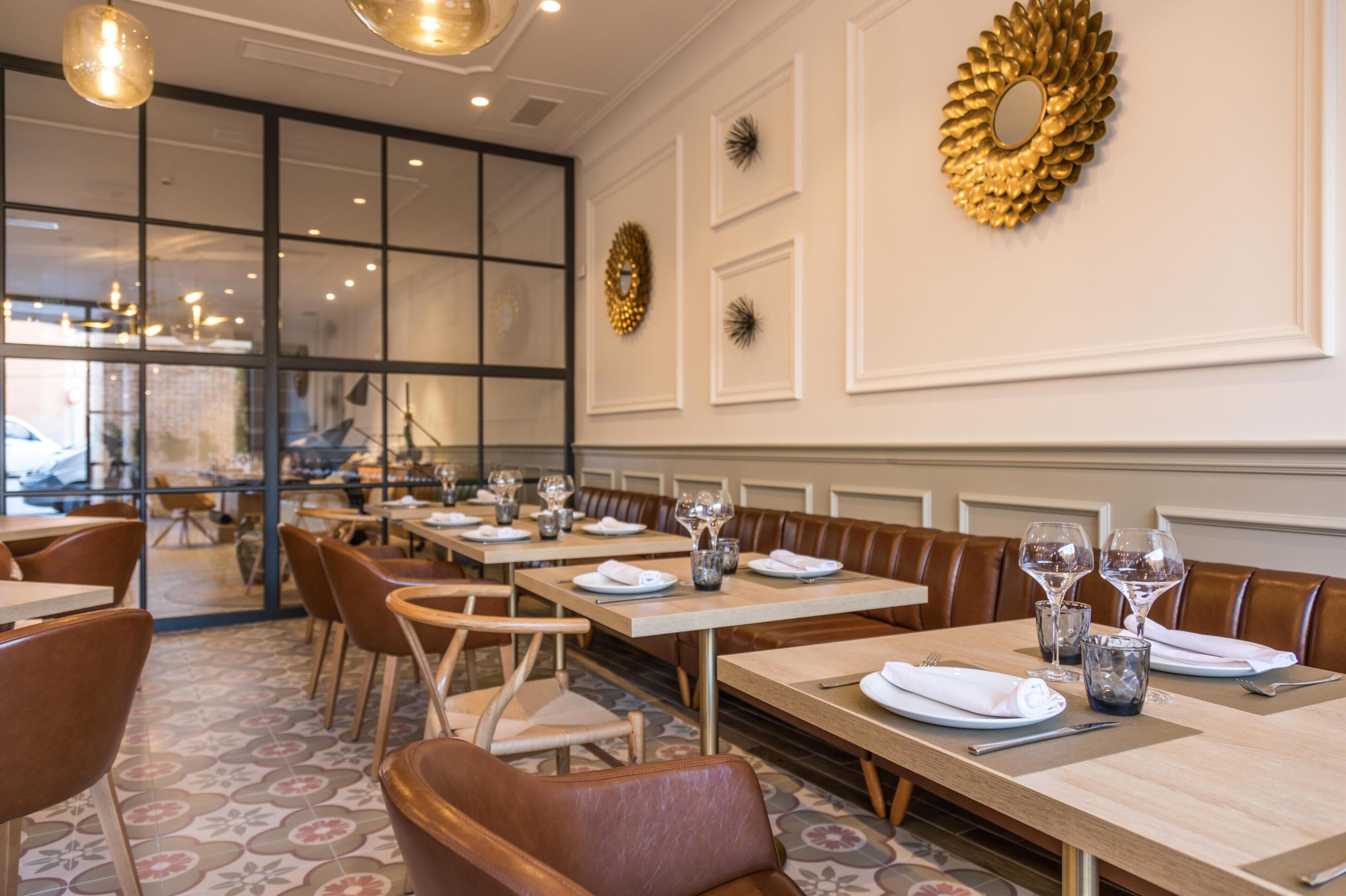 breakfast, lunch, dinner served; mediterranean cuisine