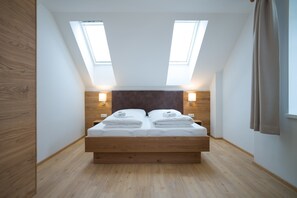 1 غرفة نوم وأغطية فراش متميزة وأسرّة بإسفنج يتكيف مع شكل الجسم