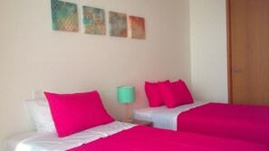 Apartment, 3 Bedrooms | 1 bedroom, desk, iron/ironing board, free WiFi - H2 LUXURY 3 Bedroom Apartment (Cartagena)