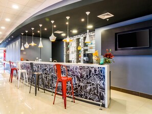 酒吧（店内）